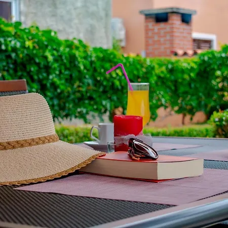 Apartamento Irena Posedarje