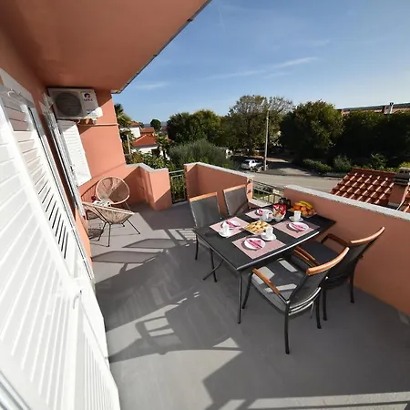 Irena Apartamento Posedarje