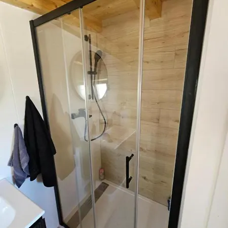 House Irena 1 포세다르예