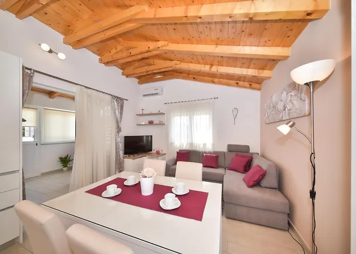 Apartman Irena *
