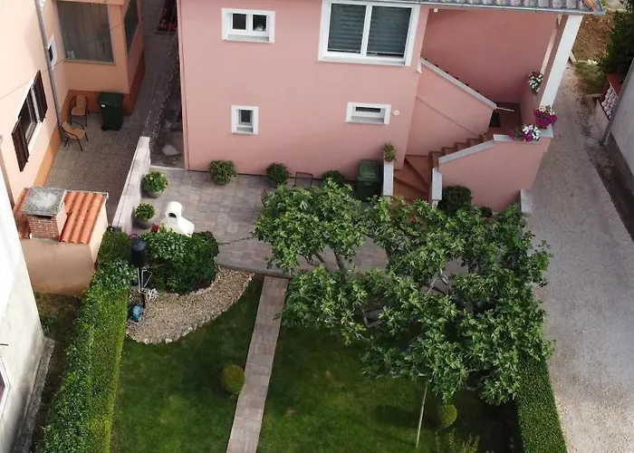Apartman Irena *
