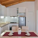 Appartement House Irena 1 Posedarje